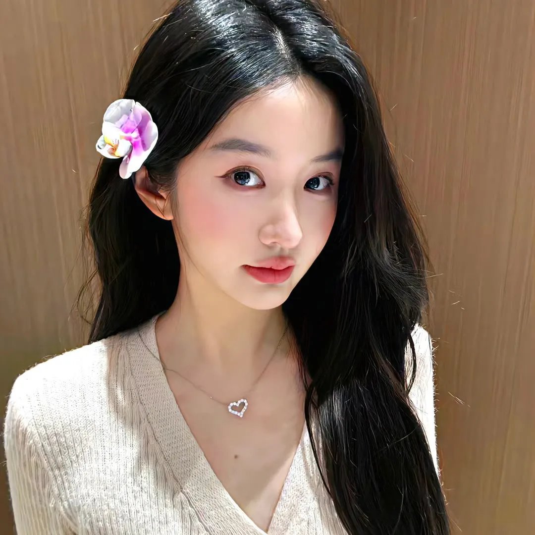 怪物少女妮莫娜